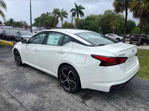 2025 Nissan Altima 2.5 SR