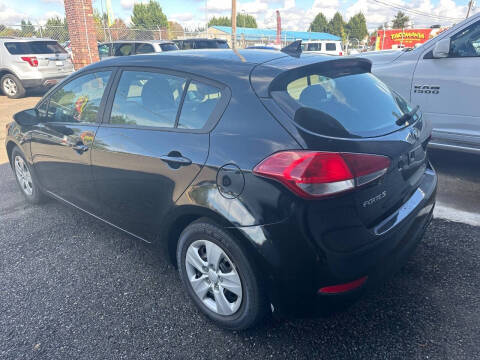 2018 Kia Forte5 LX
