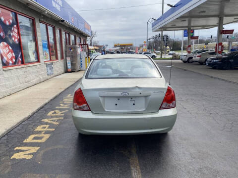 2004 Hyundai Elantra GLS
