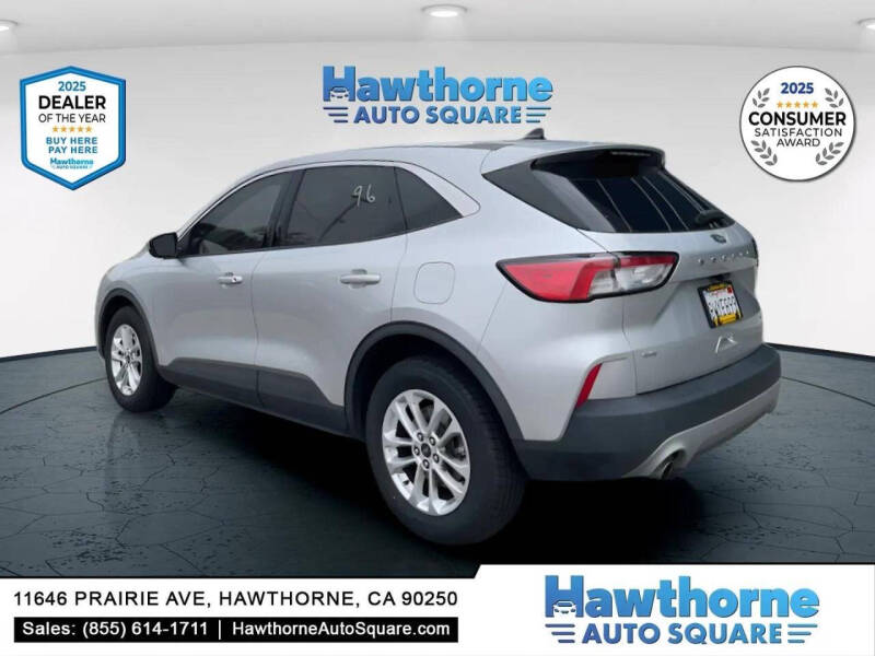 2020 Ford Escape SE