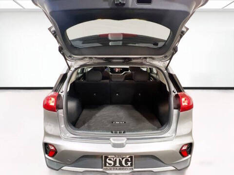 2022 Kia Niro LX