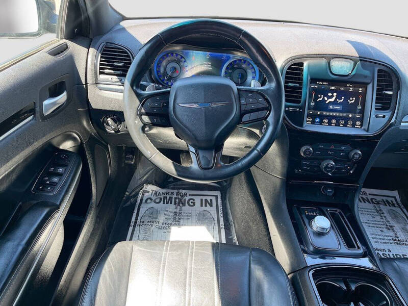 2022 Chrysler 300 S V6