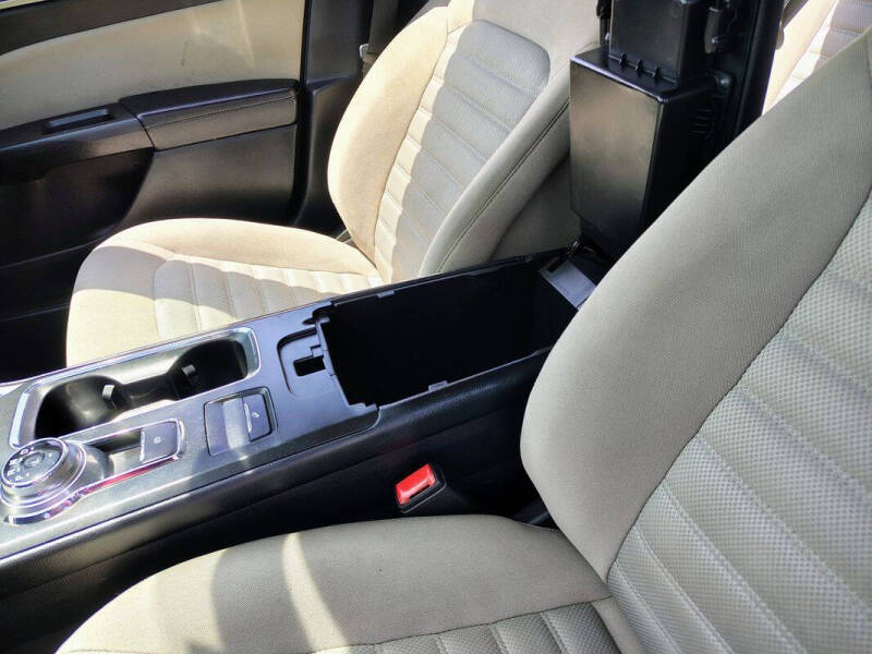 2017 Ford Fusion S