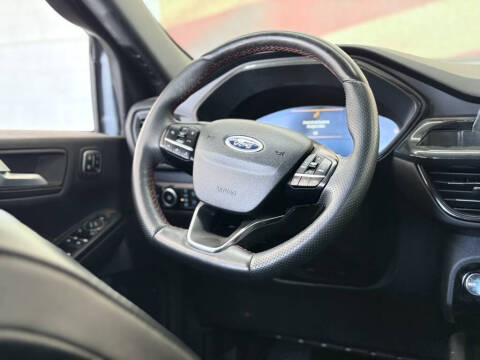 2023 Ford Escape ST-Line Select