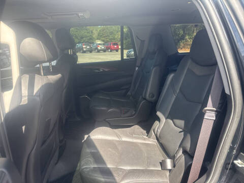 2017 Cadillac Escalade Luxury