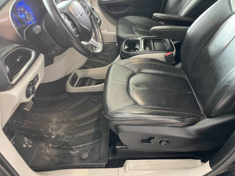 2018 Chrysler Pacifica Touring L