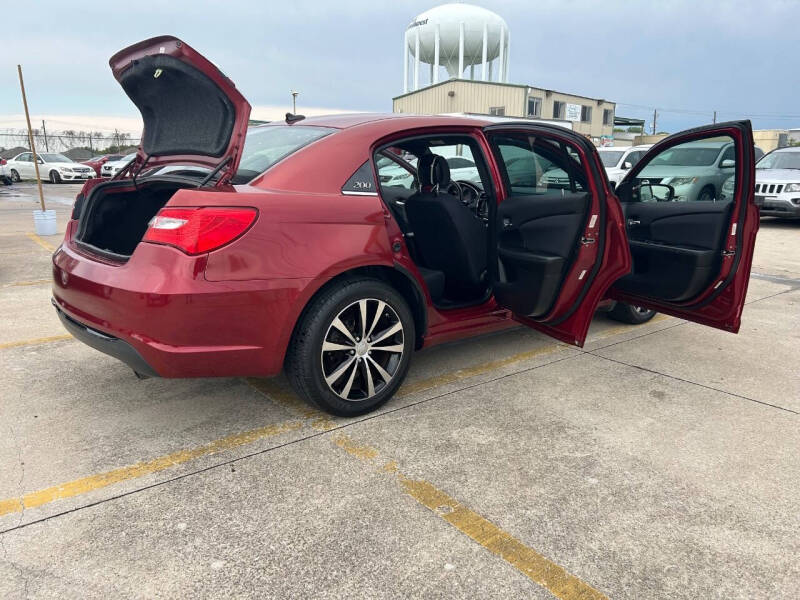 2012 Chrysler 200 Touring