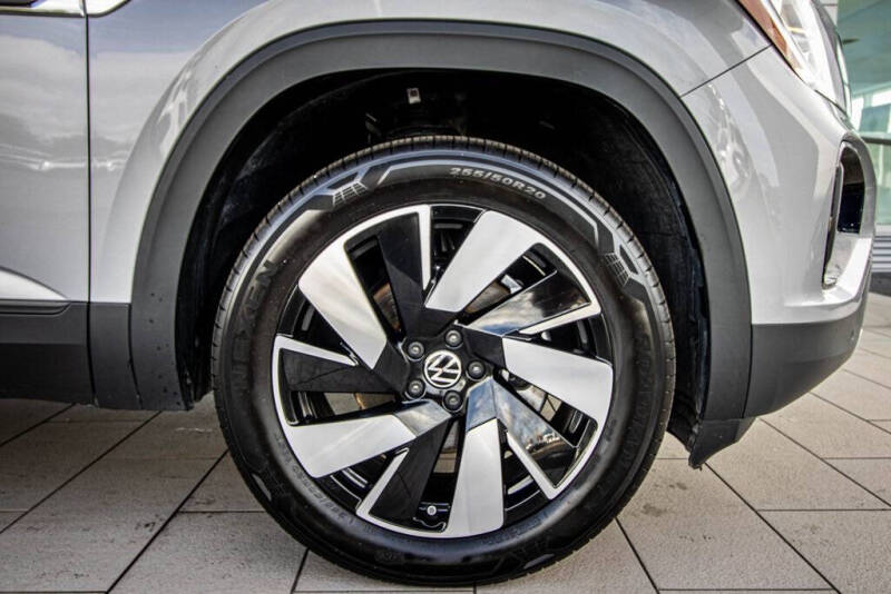 2024 Volkswagen Atlas Cross Sport SE