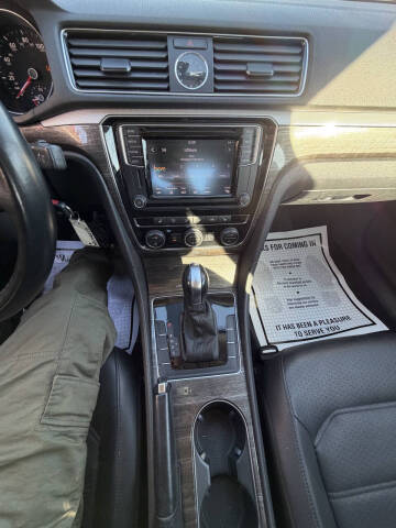 2016 Volkswagen Passat 1.8T SE