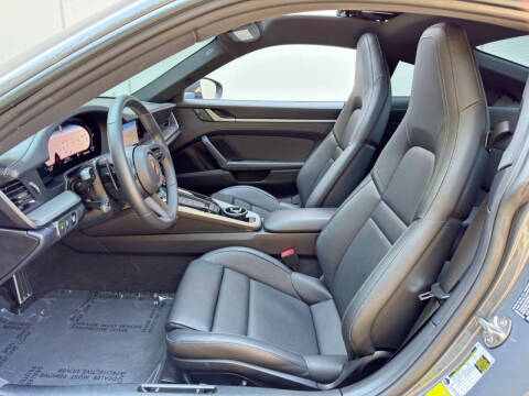 2025 Porsche 911 Carrera