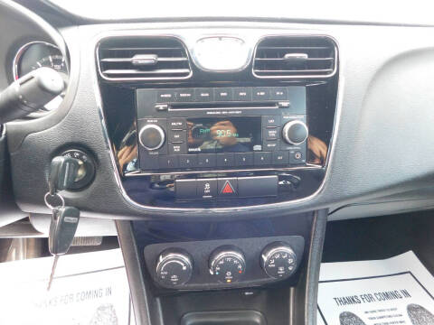 2013 Chrysler 200 Touring