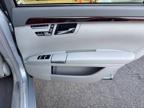 2012 Mercedes-Benz S-Class S 550 4MATIC