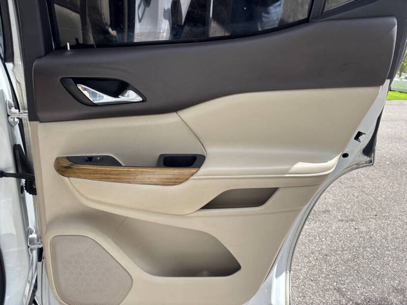 2017 GMC Acadia Denali