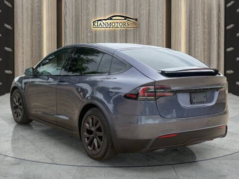 2023 Tesla Model X Standard Range