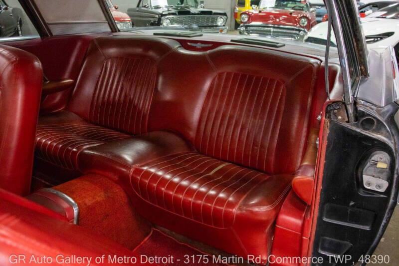 1961 Ford Thunderbird