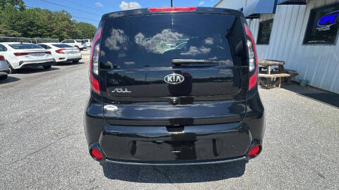 2016 Kia Soul +
