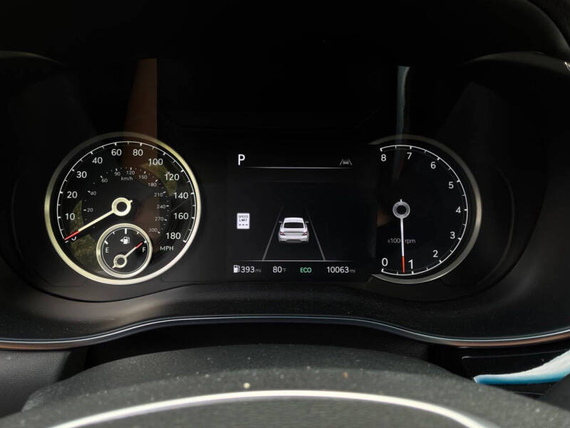 2026 Genesis G70 2.5T Standard