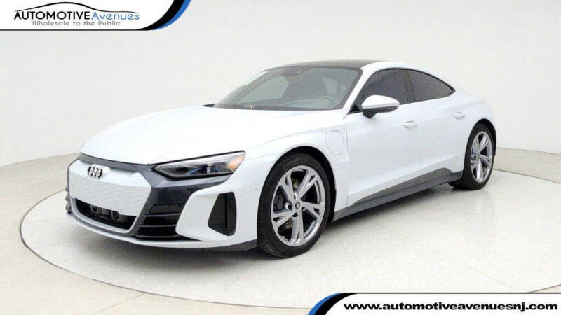 2024 Audi e-tron GT quattro Prestige