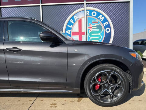 2022 Alfa Romeo Stelvio Ti