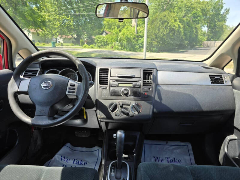2010 Nissan Versa 1.8 S