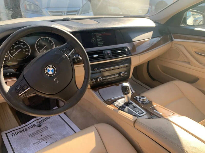 2013 BMW 5 Series 528i xDrive