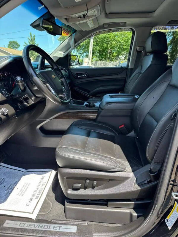 2019 Chevrolet Suburban LT