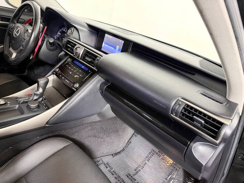 2018 Lexus IS 300