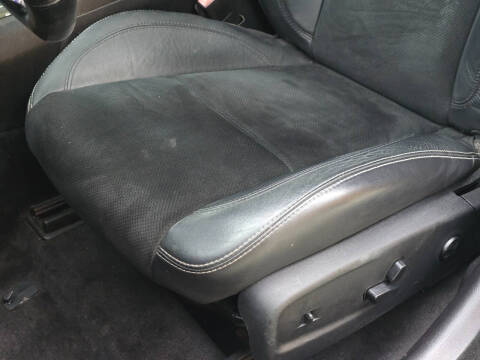 2012 Chrysler 300 SRT8