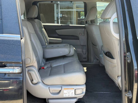 2011 Honda Odyssey EX-L w/DVD