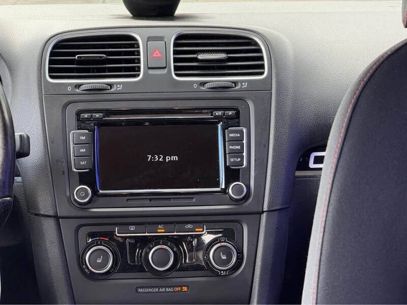 2012 Volkswagen GTI Base PZEV