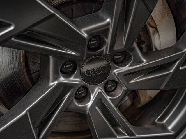 2021 Audi e-tron quattro Premium