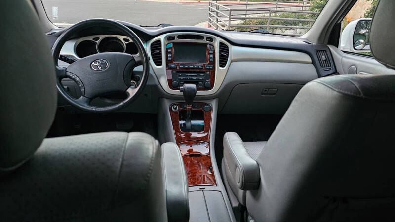 2006 Toyota Highlander Hybrid Limited