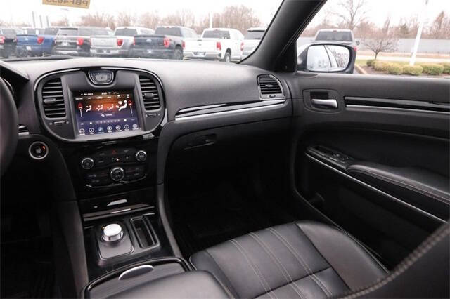 2023 Chrysler 300 S V6