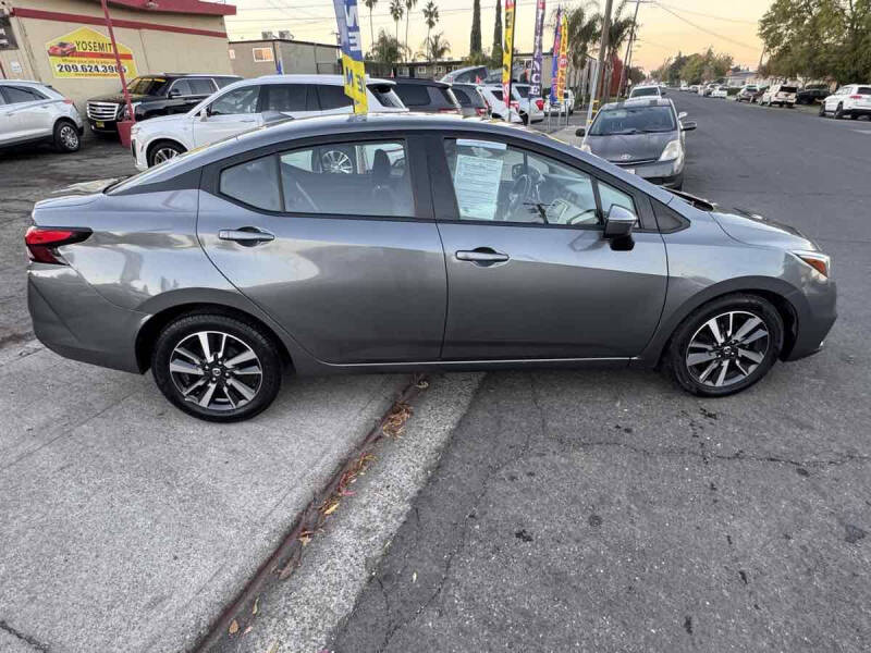 2021 Nissan Versa SV