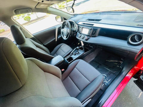 2016 Toyota RAV4 LE