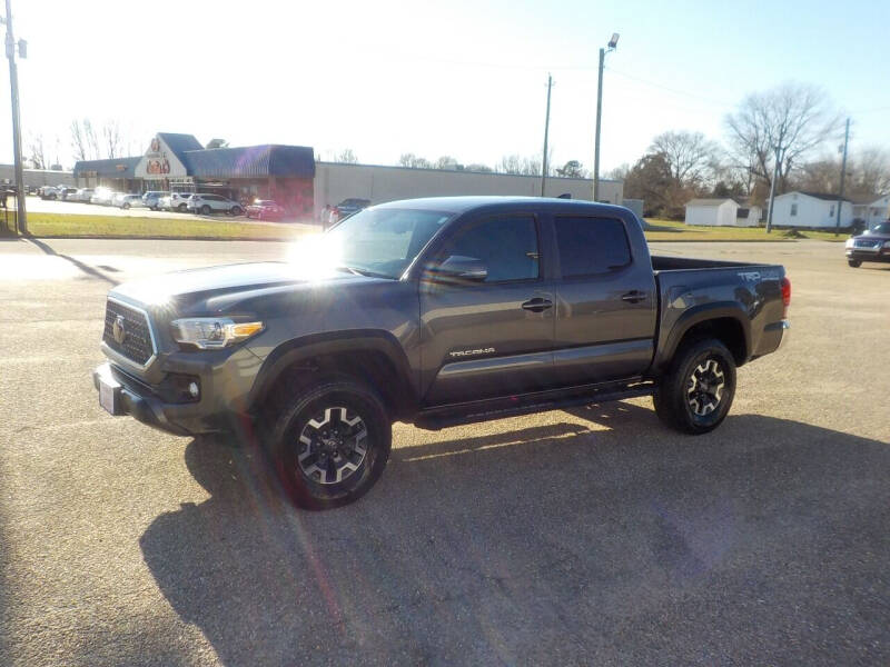 2018 Toyota Tacoma for sale at Young's Motor Company Inc. in Benson NC