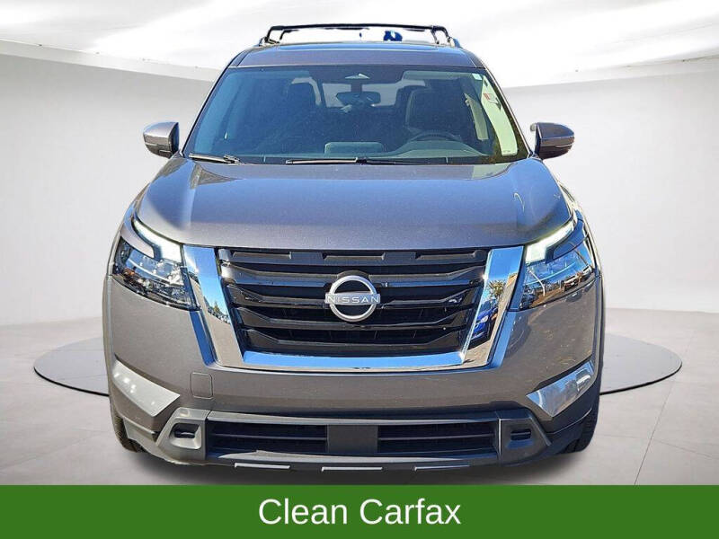 2024 Nissan Pathfinder SV