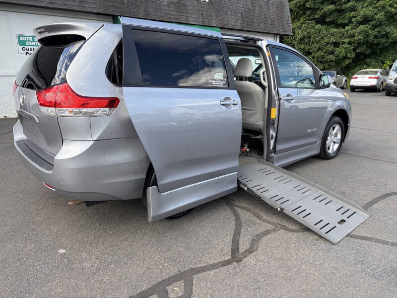 2011 Toyota Sienna Wheelchair Van