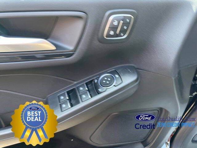 2023 Ford Escape ST-Line Elite