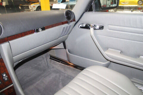 1987 Mercedes-Benz 560-Class 560 SL