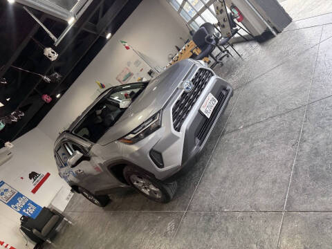 2023 Toyota RAV4 Hybrid LE