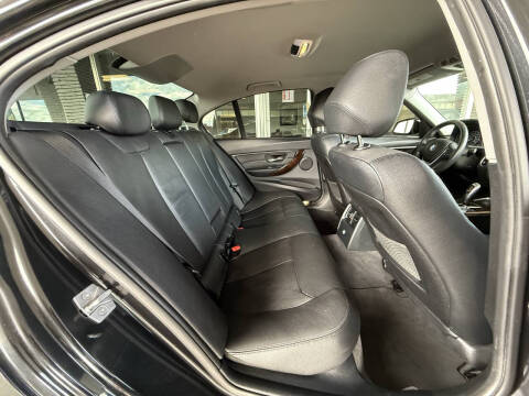 2015 BMW 3 Series 328i