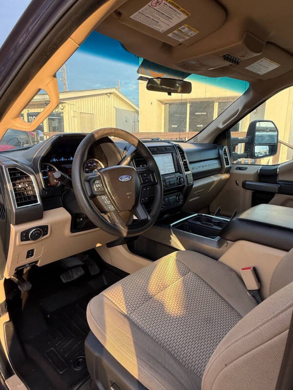 2017 Ford F-350 Super Duty XLT