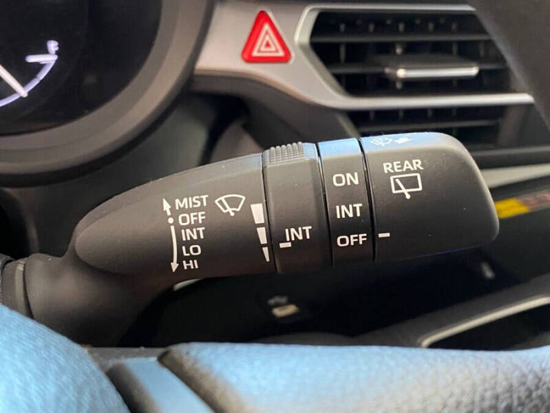 2025 Toyota Sienna LE 8-Passenger