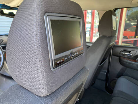 2011 Chevrolet Suburban LS