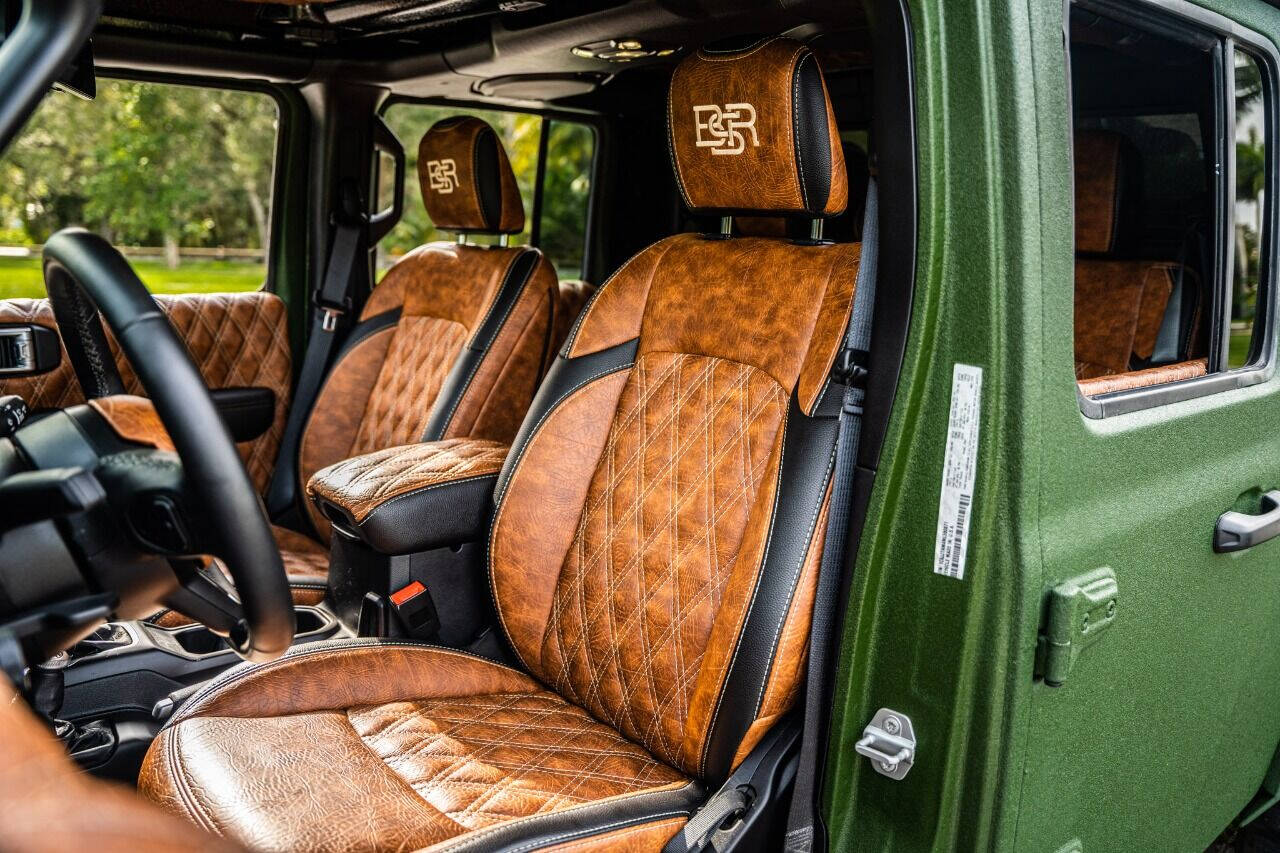 2023 JEEP Gladiator Pickup - $164,999
