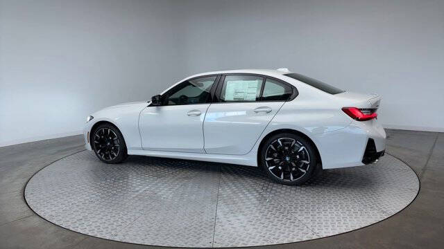 2025 BMW 3 Series 330i xDrive