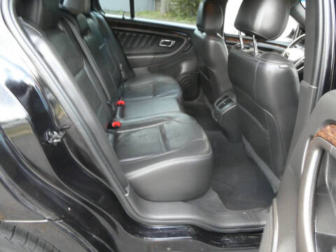 2019 Ford Taurus Limited