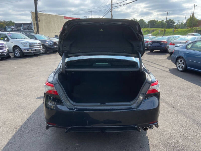2018 Toyota Camry SE