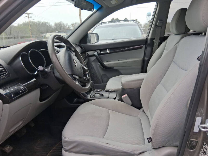 2012 Kia Sorento LX